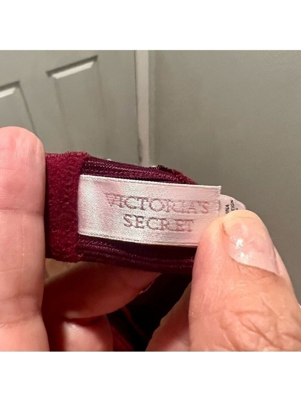 𝅺VICTORIA’S SECRET velvet thong bodysuit - Picture 4 of 7